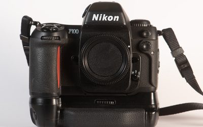 Nikon F100